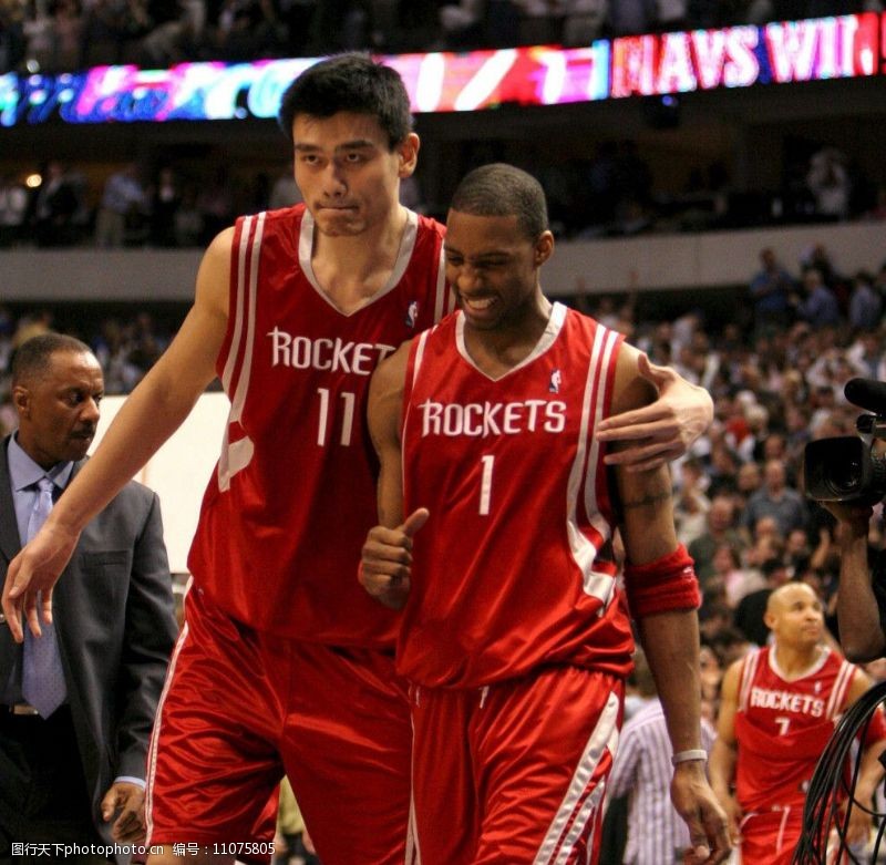 也折射出博 也折射出博